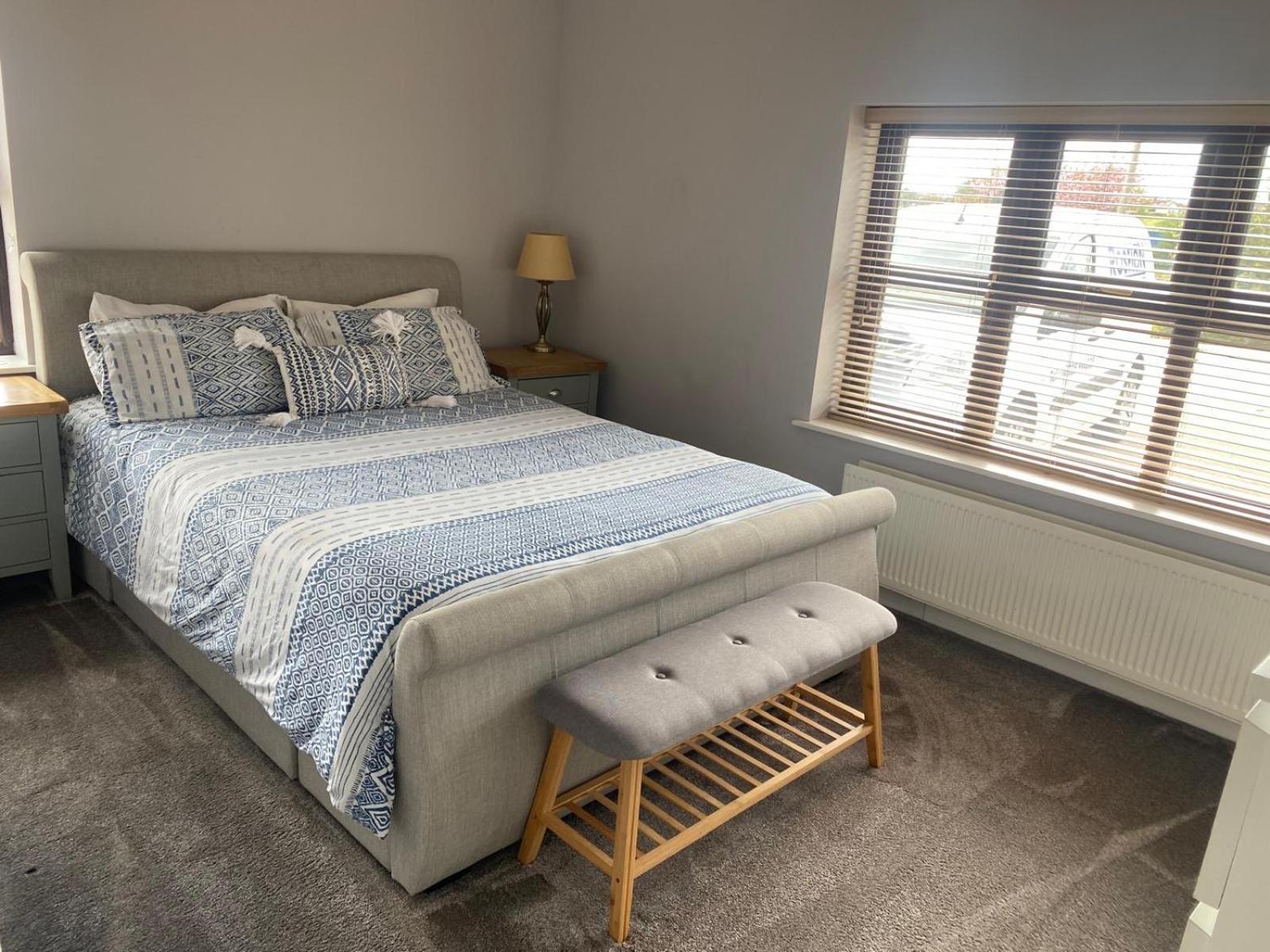 Apartment Thornstown Gate
